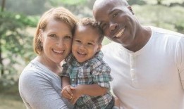 阿婆爆料秋天妈妈视频,秋天妈妈视频背后的温馨故事